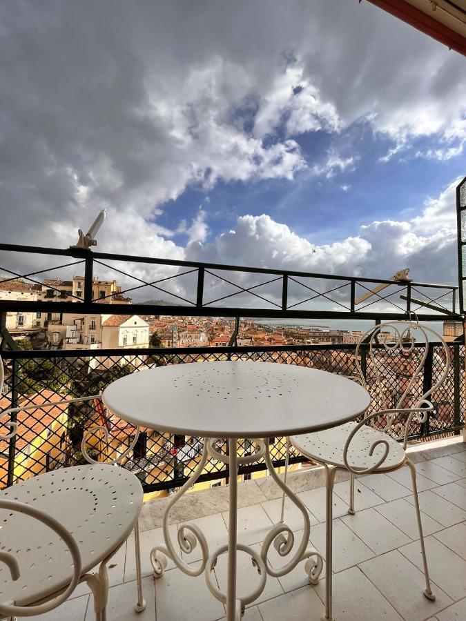 Rainbow In Salerno Apartment Esterno foto